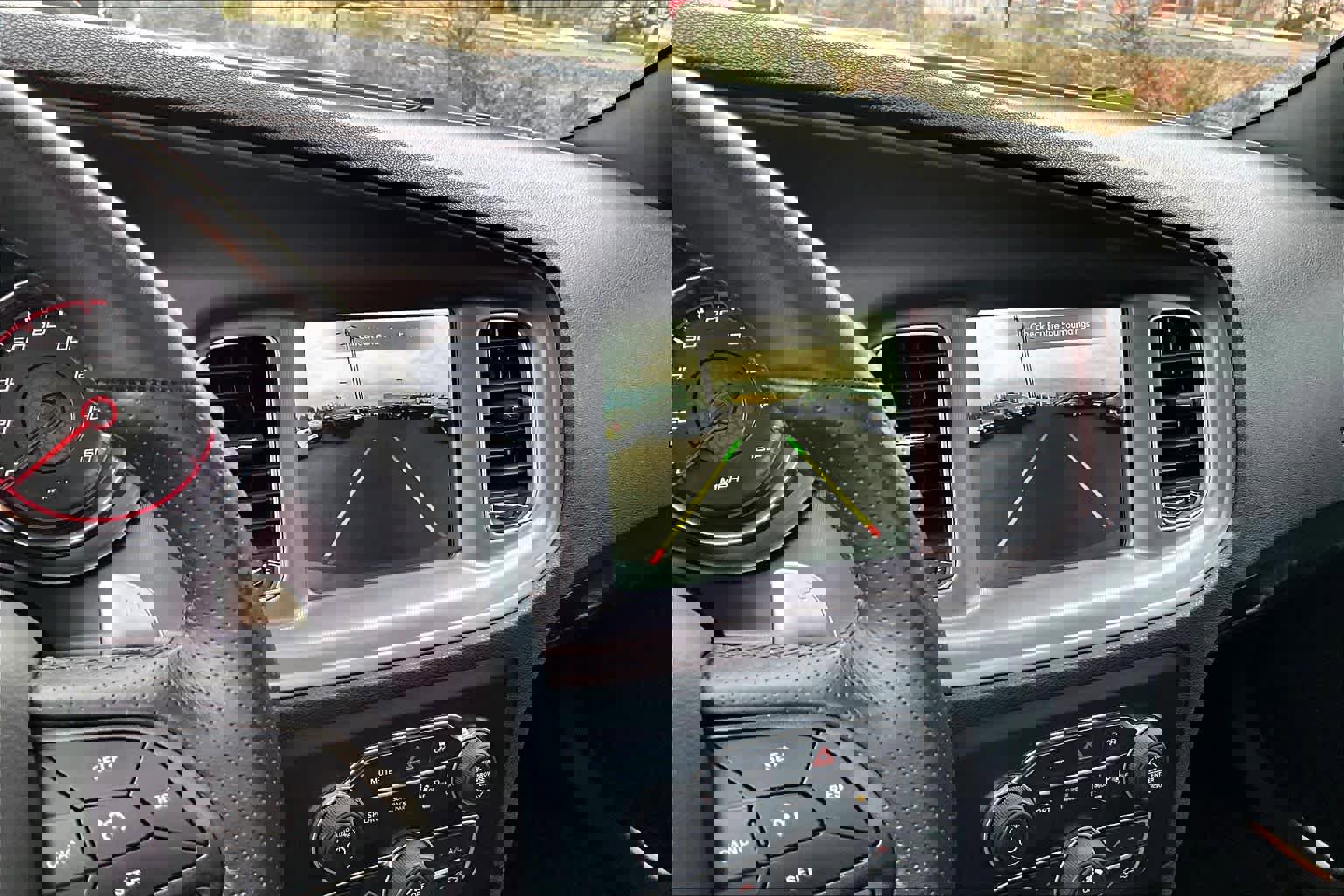 Used 2023 Dodge Charger R/T w/ Technology Group image 27