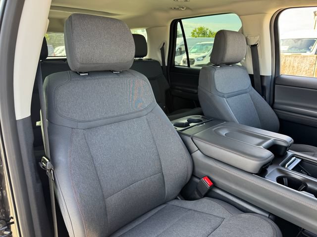 Used 2025 Ford Expedition Max Active AWD/4WD image 21