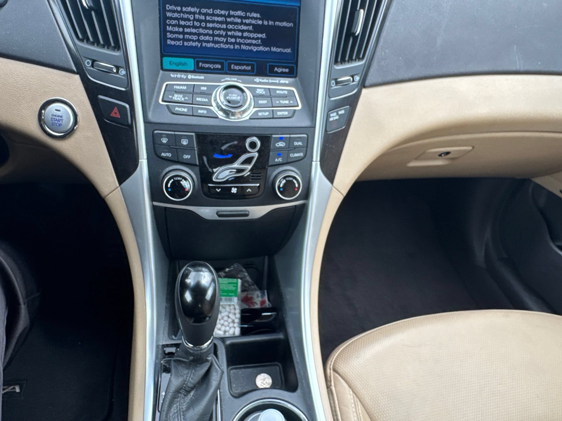 Used 2013 Hyundai Sonata Limited w/ Premium Pkg FWD image 23