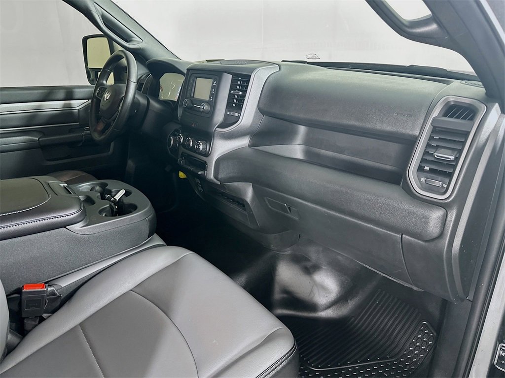 Used 2024 RAM 2500 Tradesman w/ Chrome Appearance Group image 30