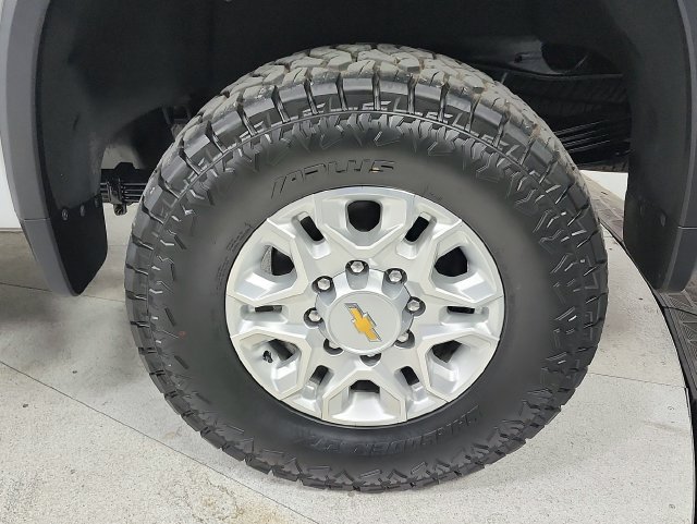 Used 2025 Chevrolet Silverado 2500 LTZ w/ LTZ Convenience Package AWD/4WD image 47