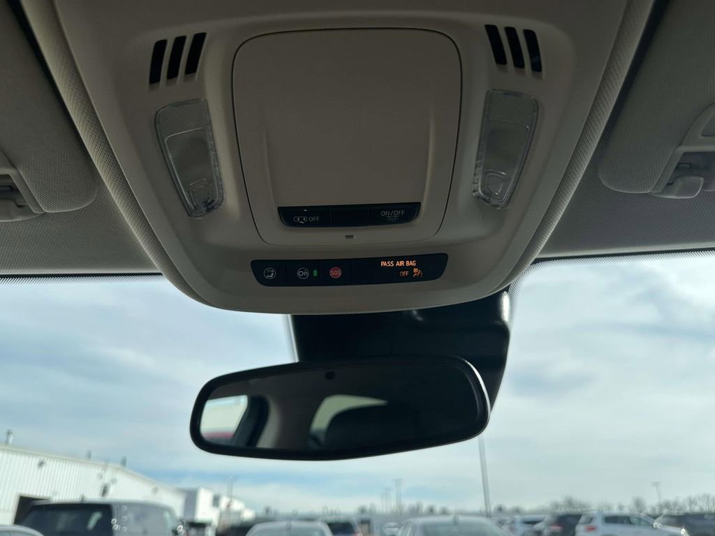 Certified 2023 Buick Envision Essence image 30