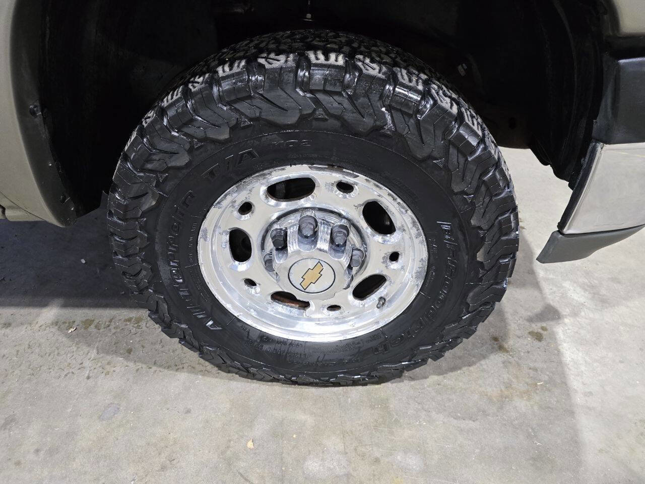 Used 2002 Chevrolet Silverado 1500 LT w/ Off-Road Skid Plate Pkg AWD/4WD image 23