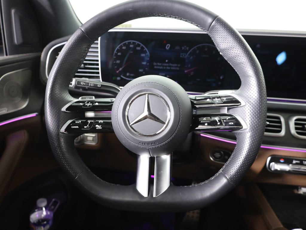 Used 2025 Mercedes-Benz GLS 450 4MATIC image 42
