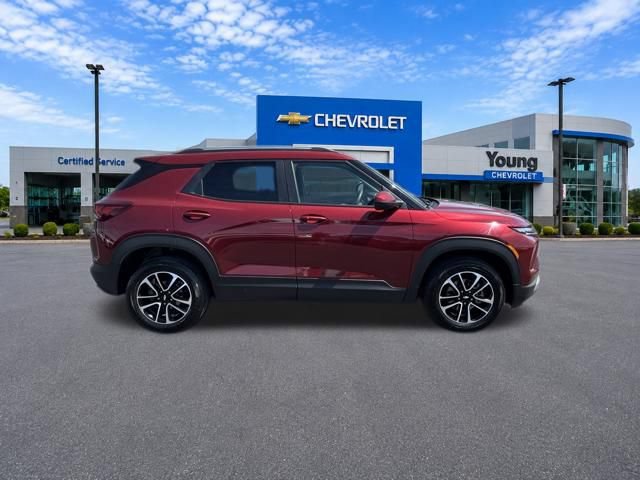 Used 2025 Chevrolet TrailBlazer LT AWD/4WD image 8