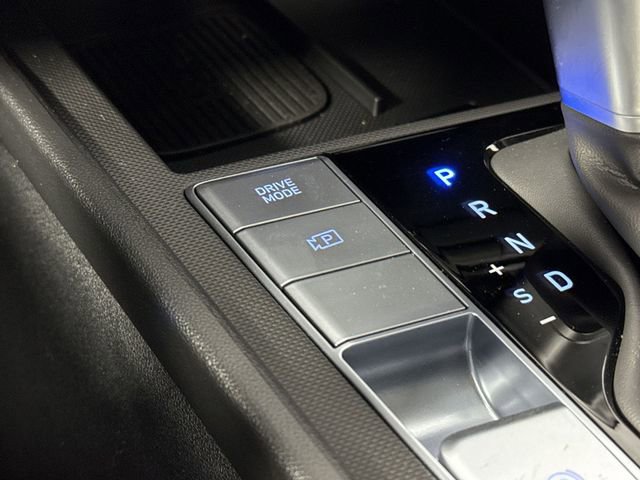 Used 2025 Hyundai Elantra Limited FWD image 37