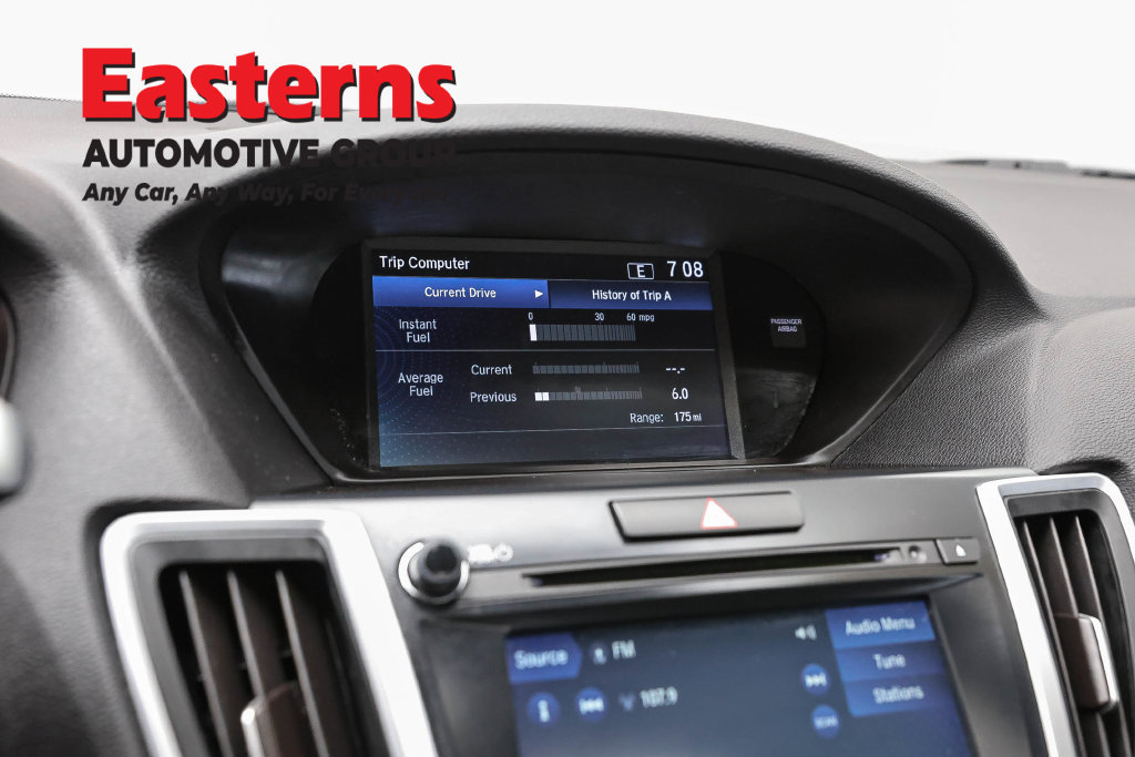 Used 2018 Acura TLX FWD image 19