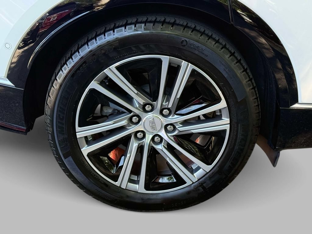 Used 2025 Cadillac Lyriq Luxury AWD/4WD image 13