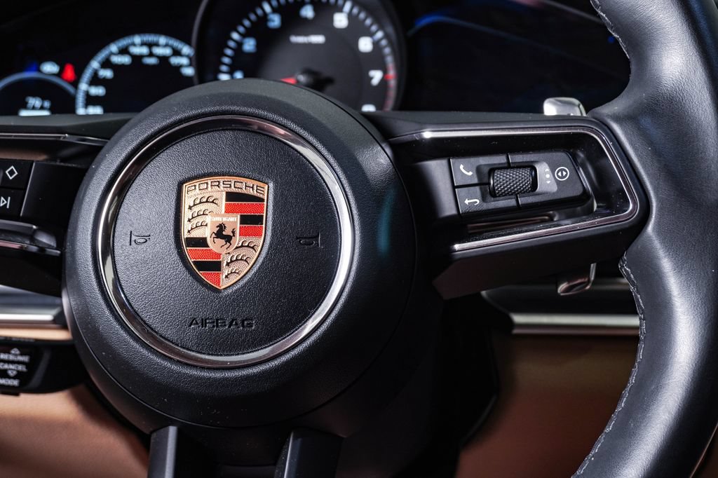 Certified 2023 Porsche Panamera 4 Platinum Edition AWD/4WD image 20