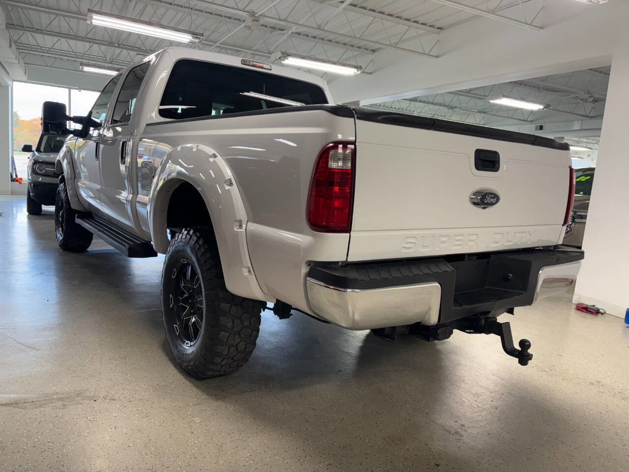 Used 2016 Ford F250 XLT w/ Camper Package image 11