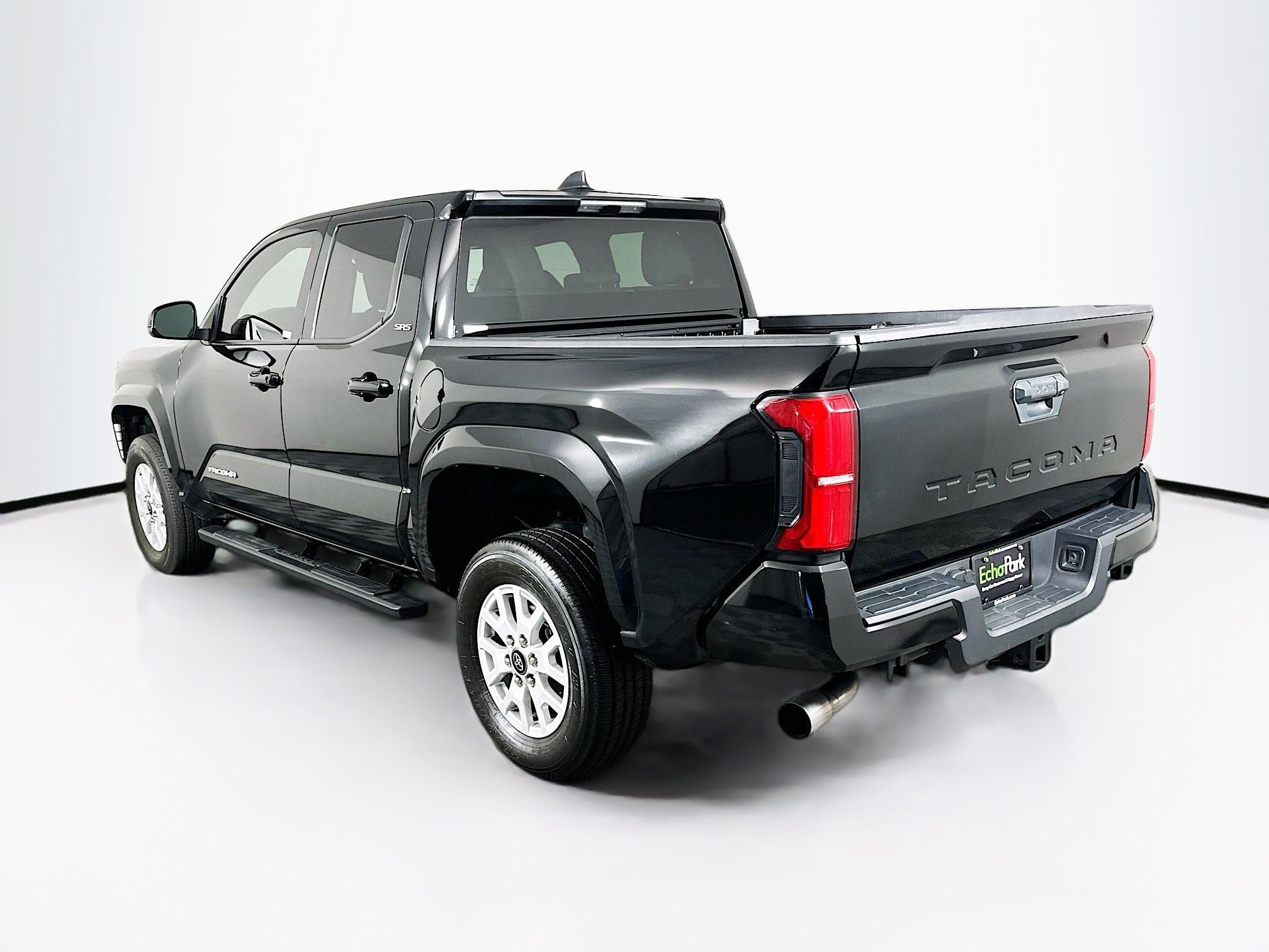 Used 2025 Toyota Tacoma SR5 RWD image 5