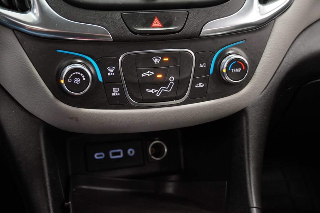 Used 2021 Chevrolet Equinox LS w/ LS Convenience Package AWD/4WD image 18