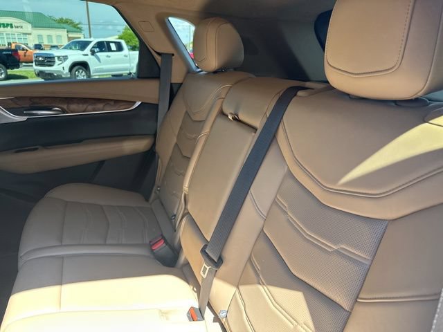 Used 2021 Cadillac XT5 Premium Luxury w/ Platinum Package AWD/4WD image 28
