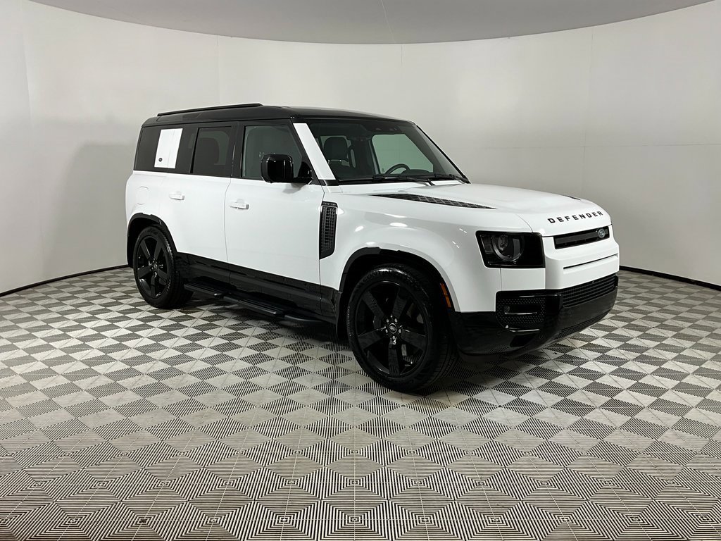 Certified 2024 Land Rover Defender 110 X-Dynamic SE image 6