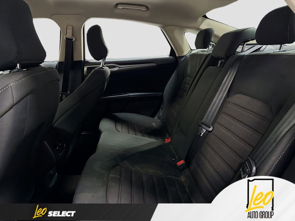 Used 2020 Ford Fusion SE image 22