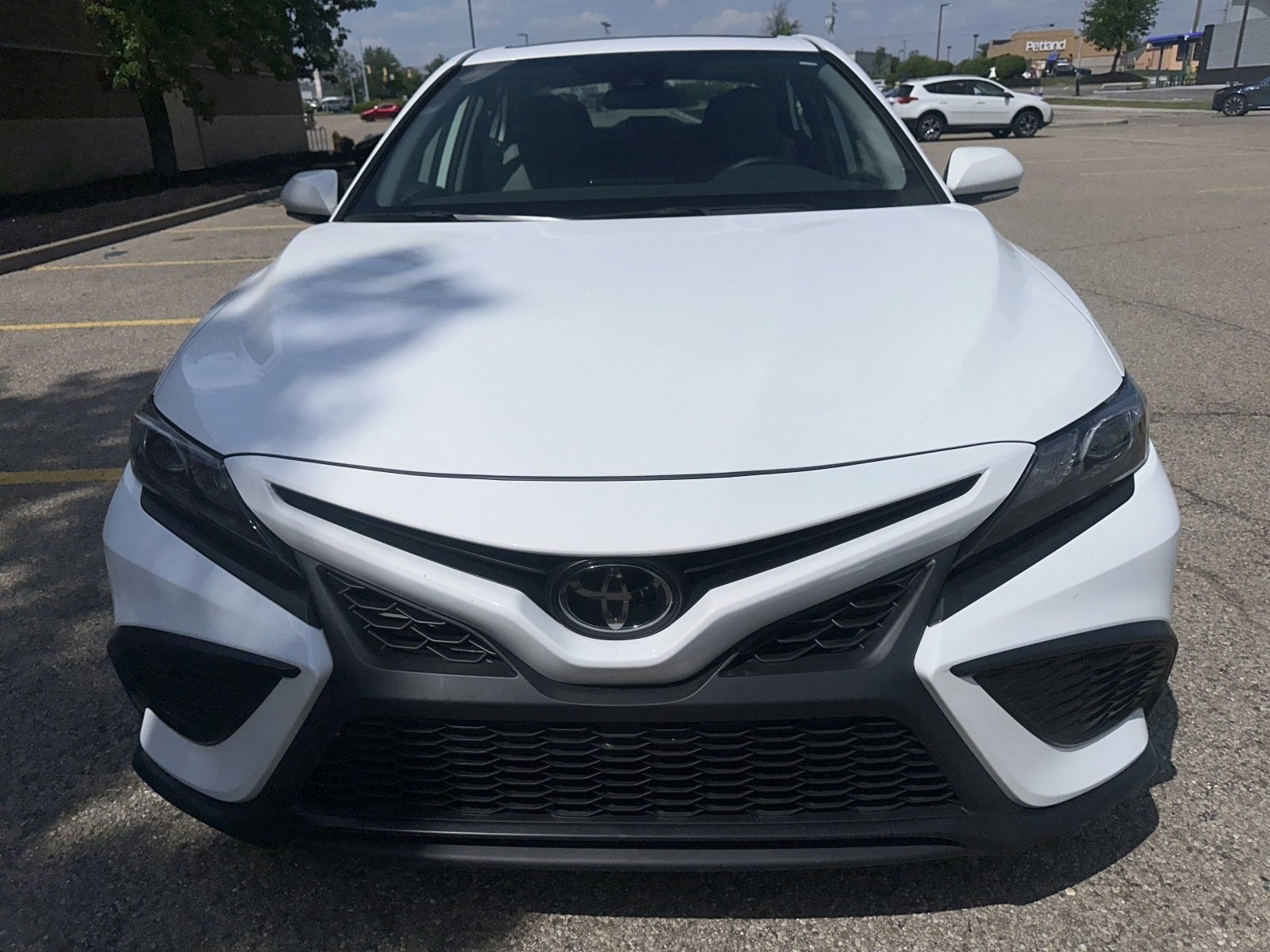 Used 2024 Toyota Camry SE w/ Cold Weather Package FWD image 12