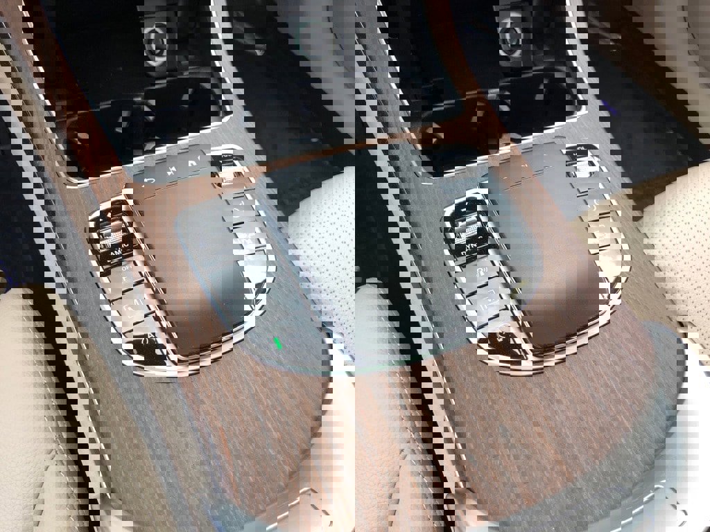 Used 2021 Mercedes-Benz GLC 300 4MATIC w/ Multimedia Package image 26