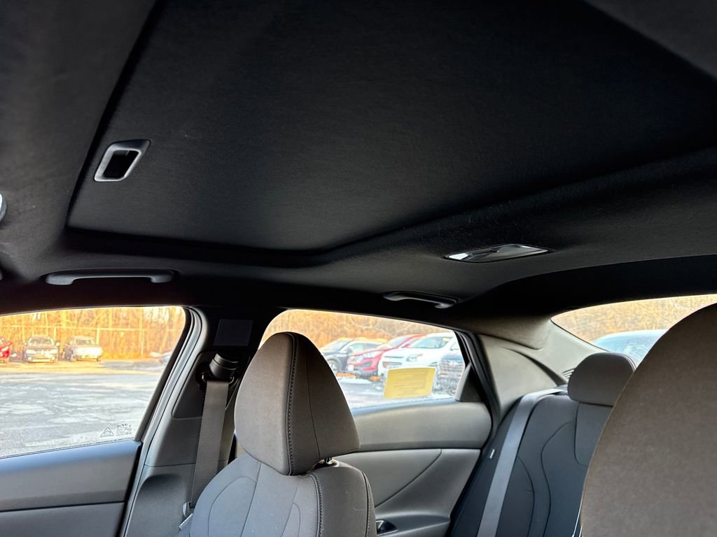 New 2026 Hyundai Elantra SEL Sport image 36