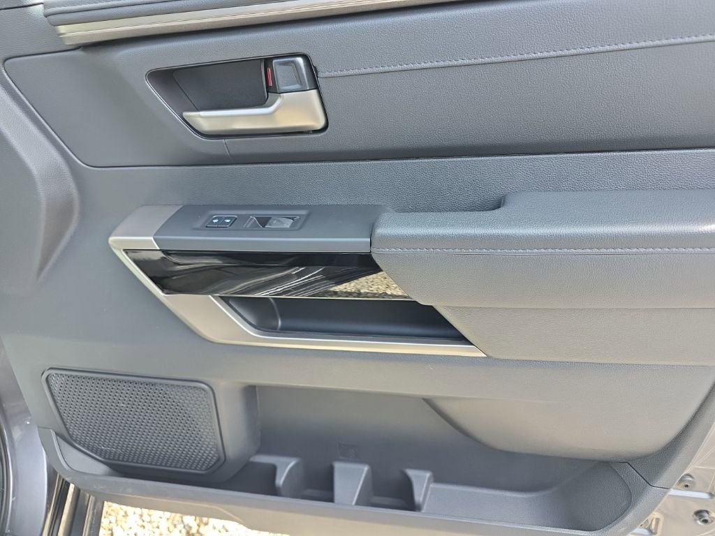 Used 2024 Toyota Tundra Limited AWD/4WD image 20