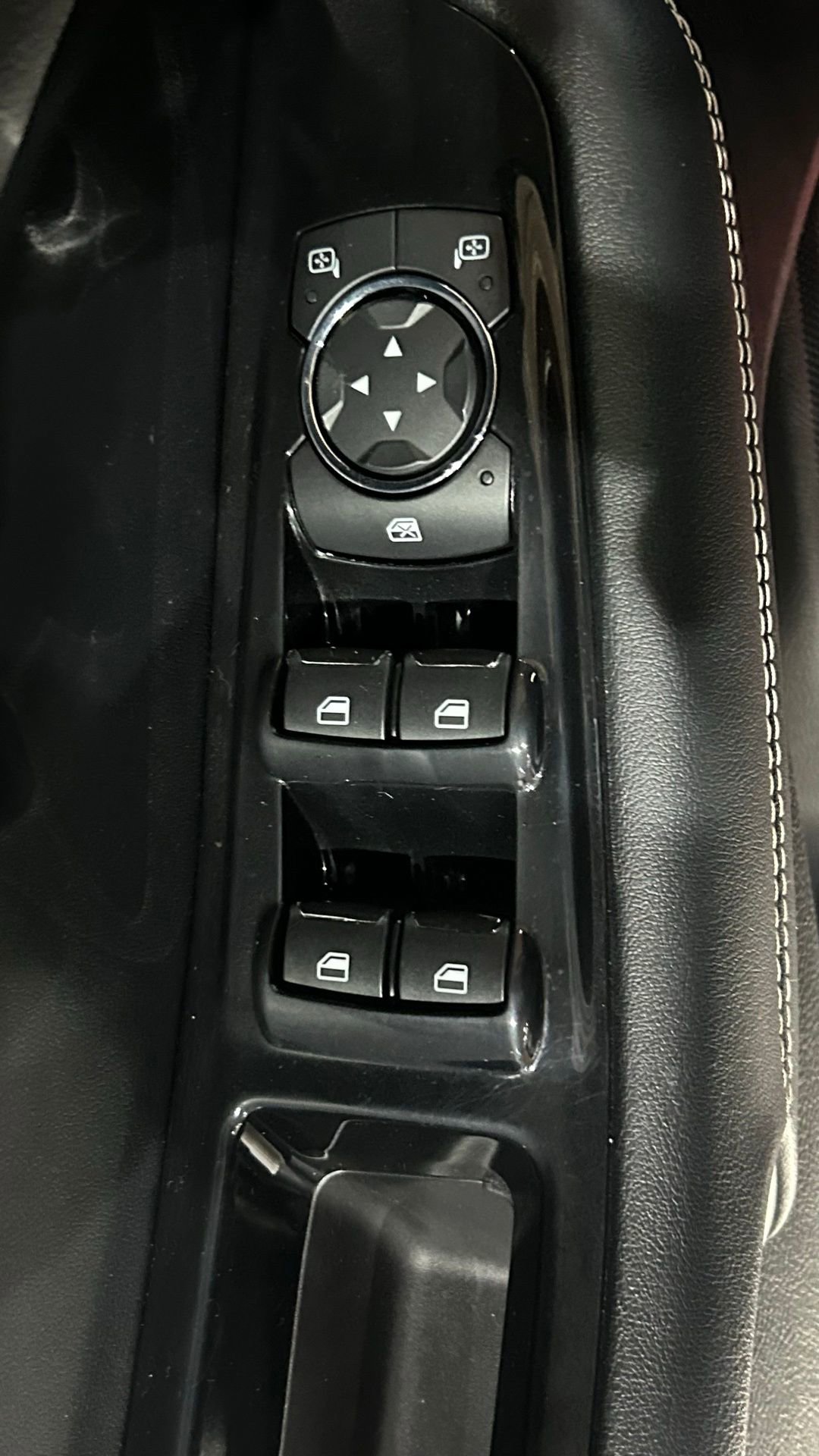 Used 2020 Ford Edge ST w/ Equipment Group 401A AWD/4WD image 43