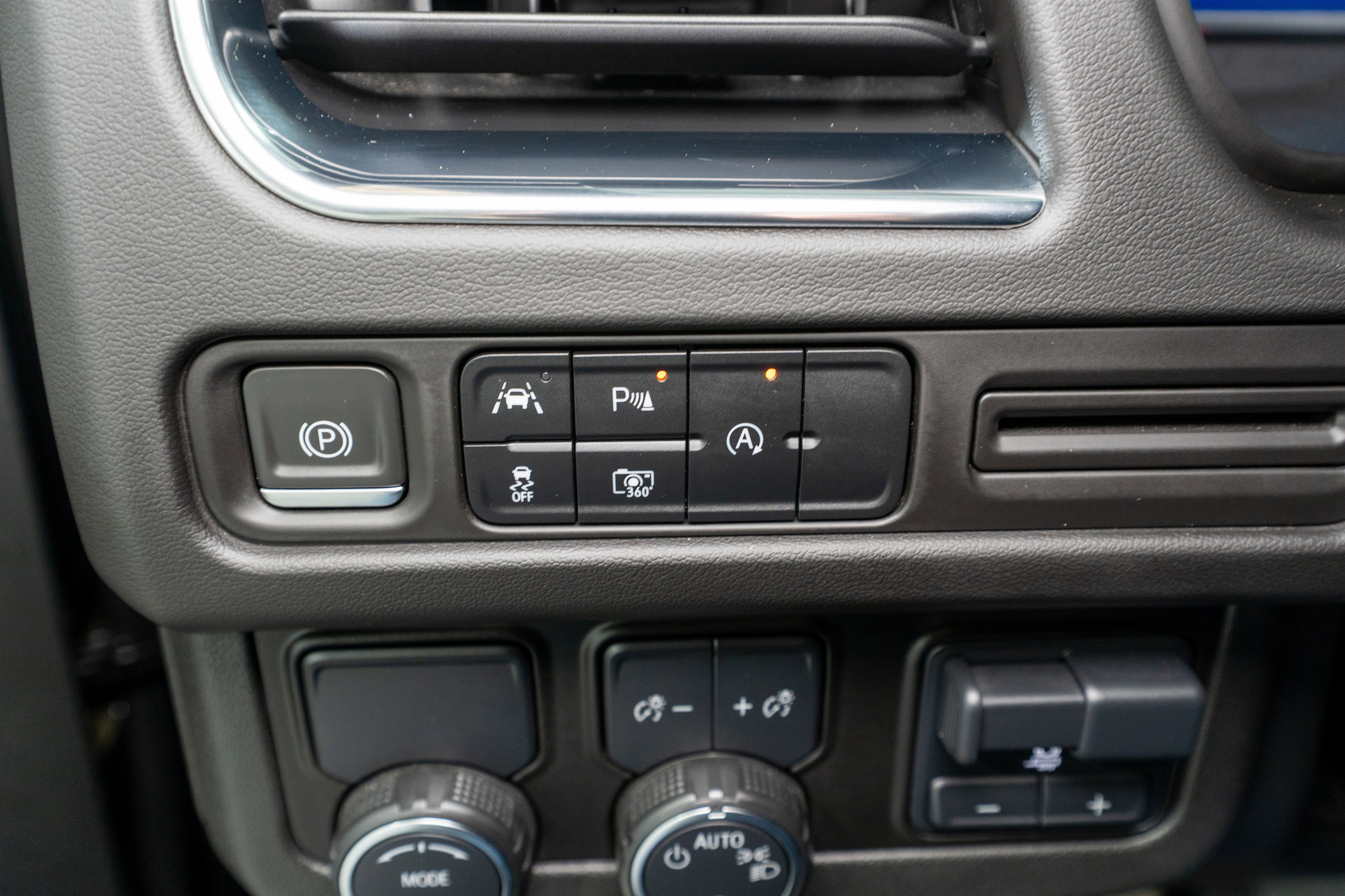 Used 2023 Chevrolet Tahoe RST w/ Luxury Package image 29