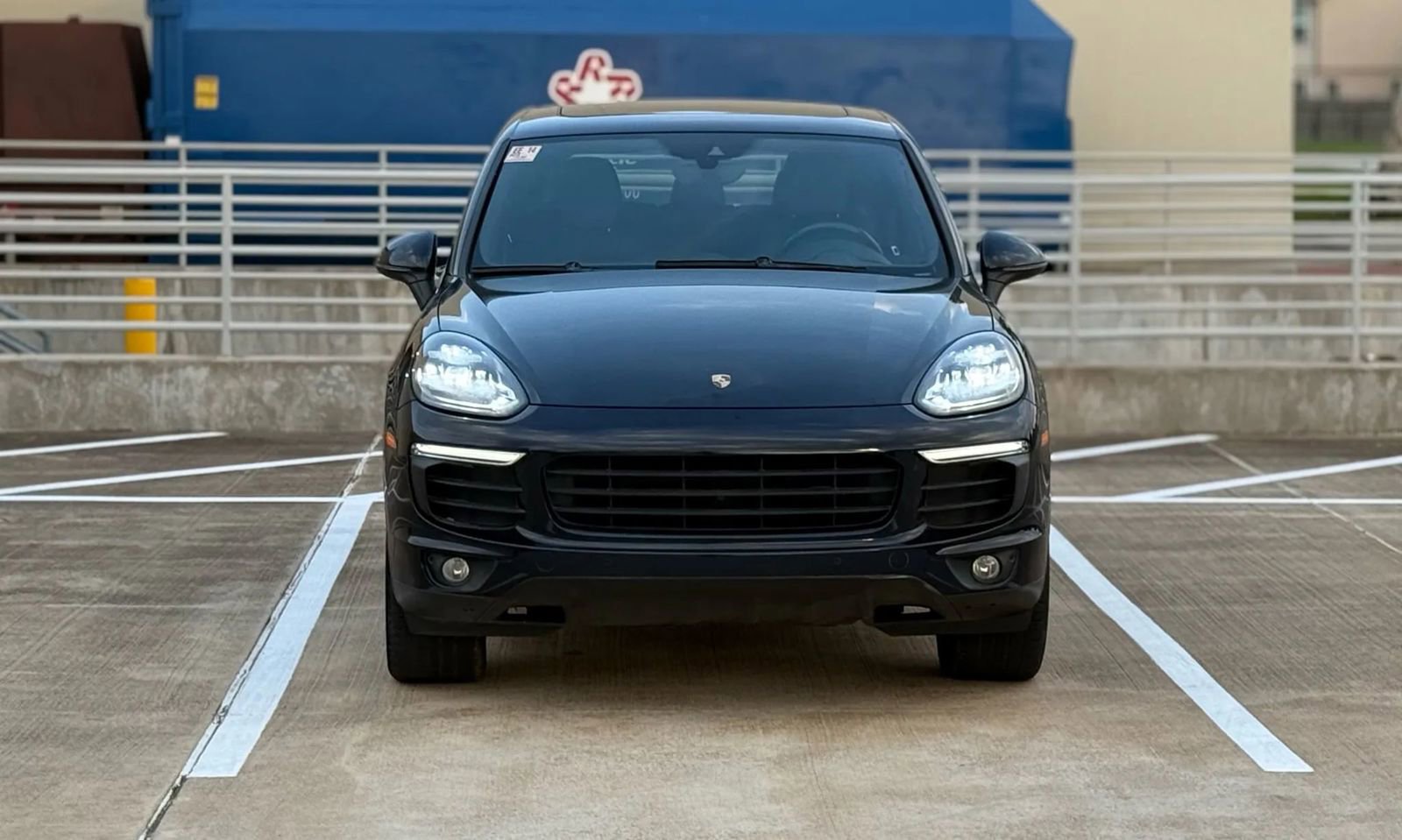 Used 2016 Porsche Cayenne AWD/4WD image 2