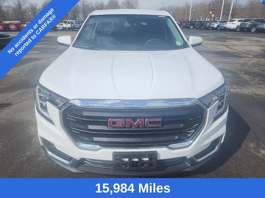 Used 2022 GMC Terrain SLE AWD/4WD image 2
