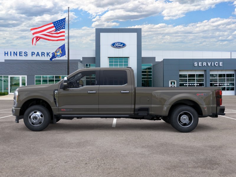 New 2026 Ford F350 Platinum w/ Platinum Plus Package AWD/4WD image 3