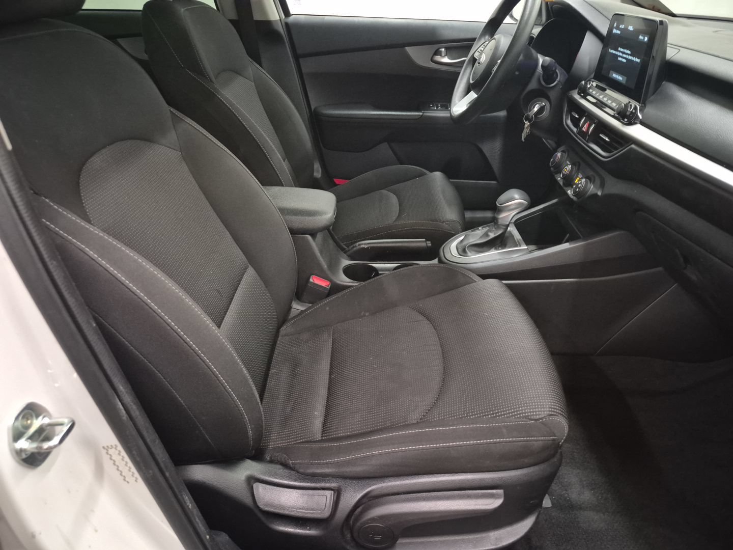 Used 2021 Kia Forte LXS FWD image 7