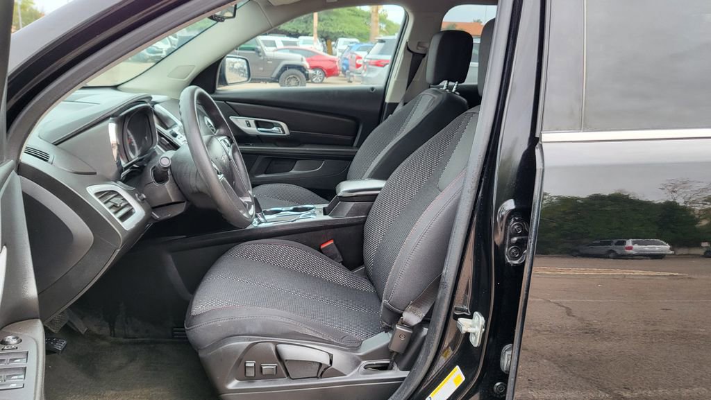 Used 2017 GMC Terrain SLE image 24