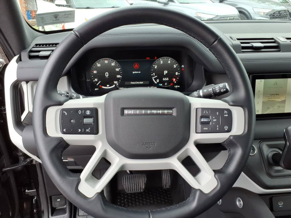Used 2024 Land Rover Defender 110 X-Dynamic SE AWD/4WD image 15