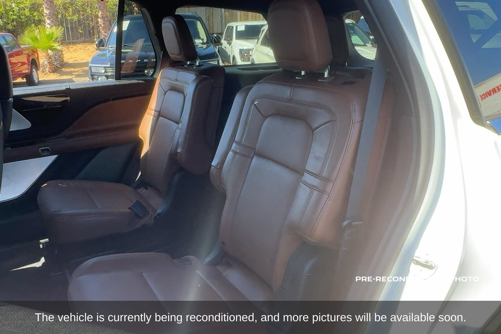 Used 2024 Lincoln Aviator Reserve w/ Equipment Group 201A RWD image 12