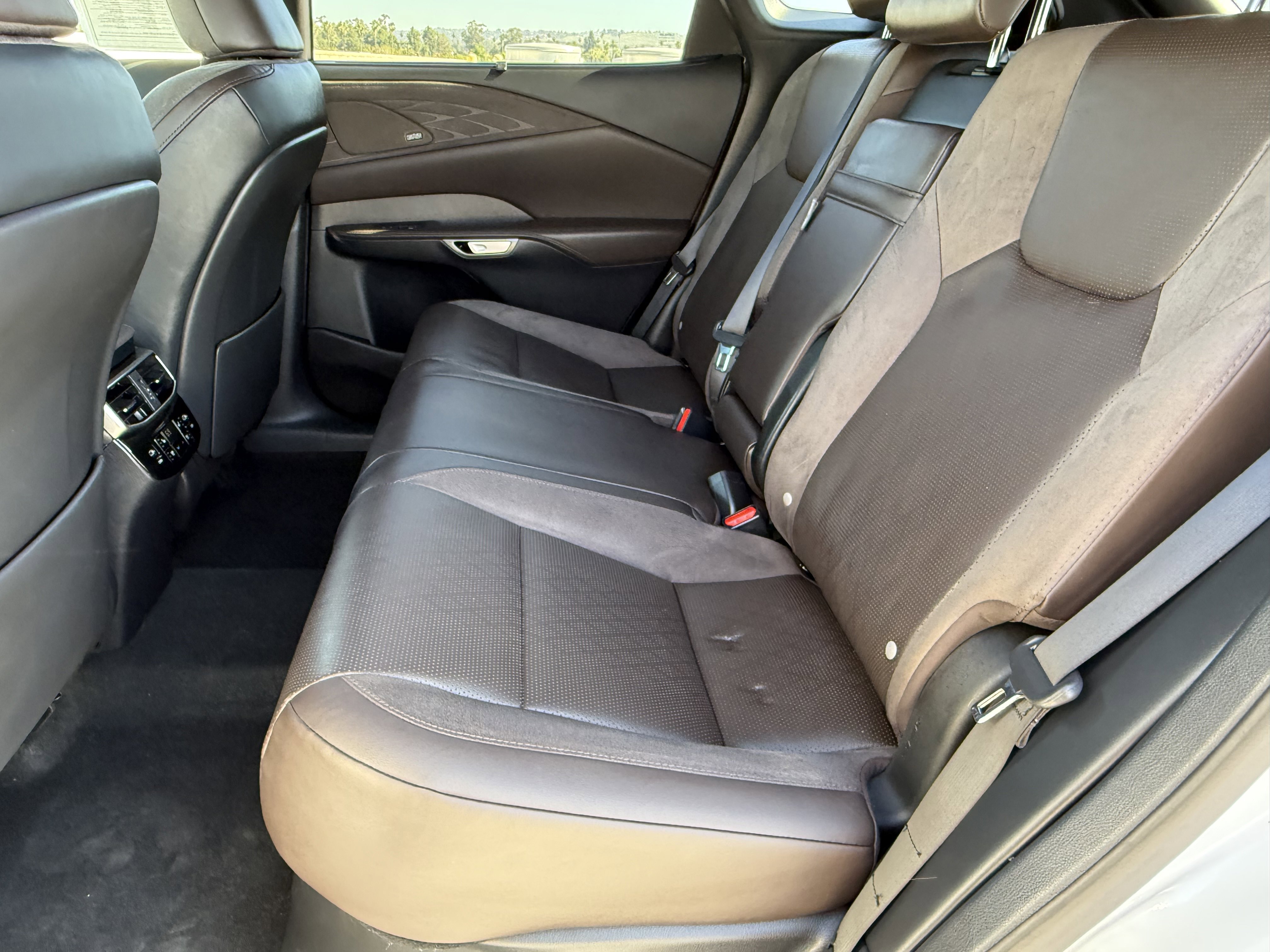 Used 2023 Lexus RX 350 FWD w/ Cold Area Package image 30