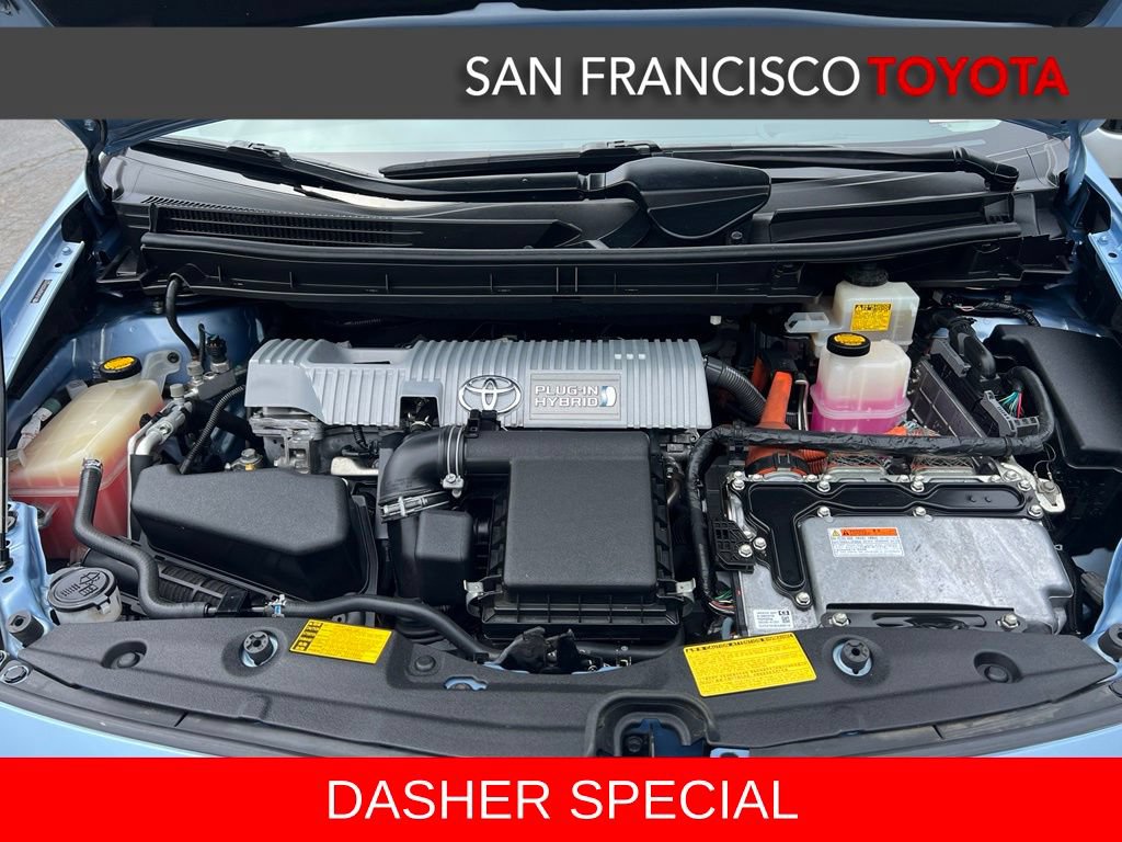 Used 2012 Toyota Prius Prime Advanced FWD image 38