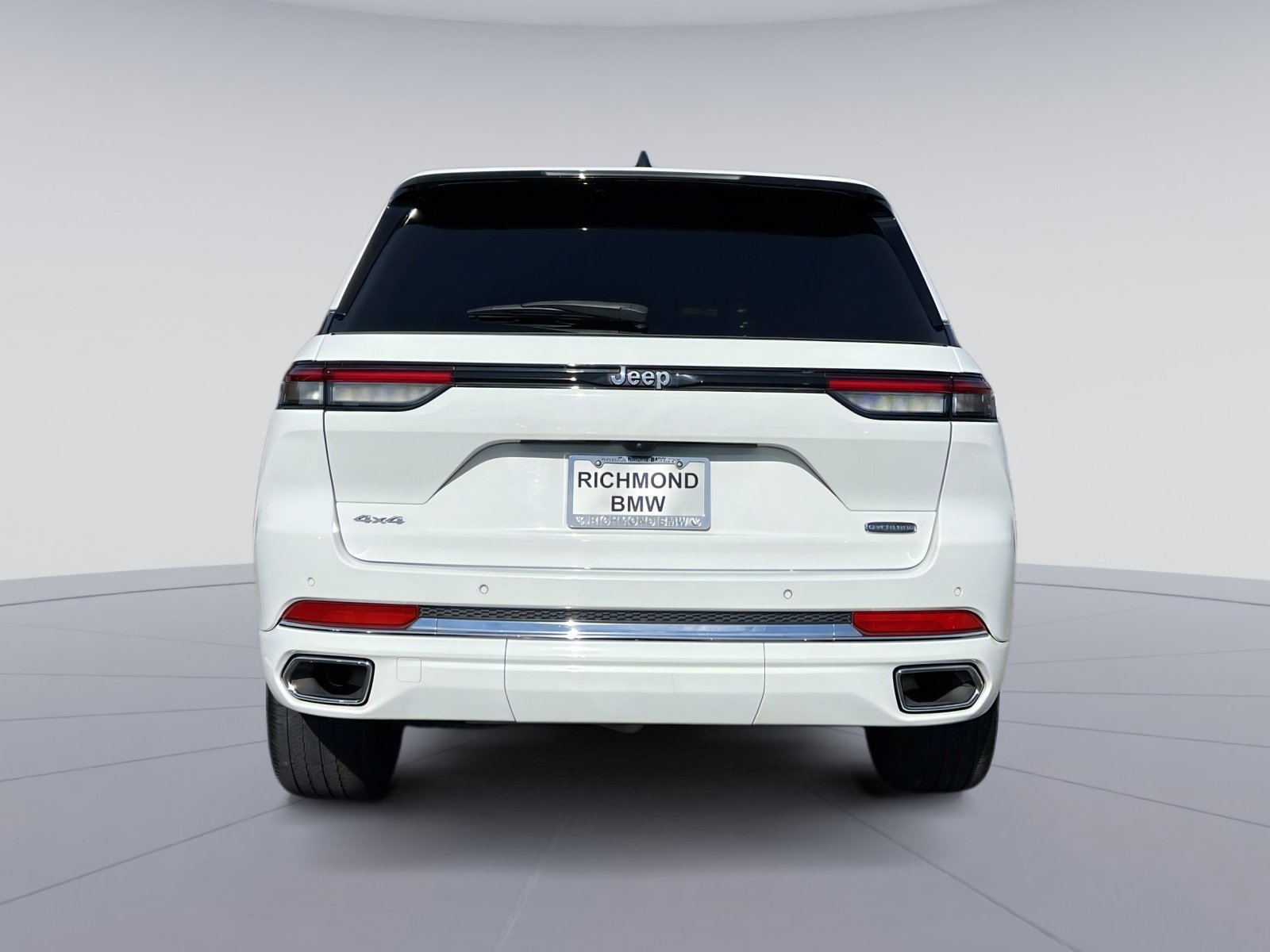 Used 2023 Jeep Grand Cherokee Overland image 8