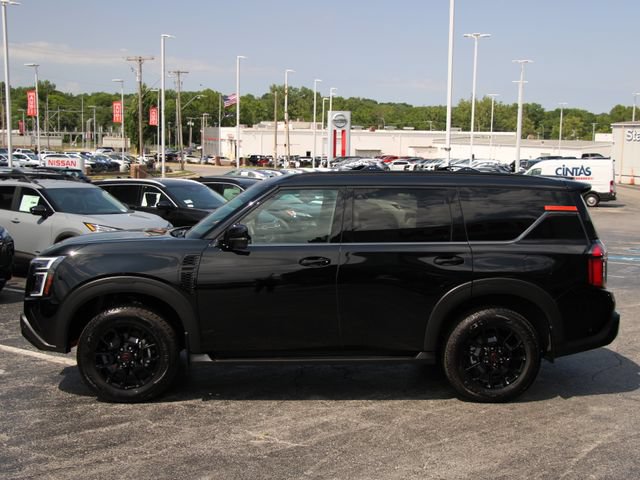 Certified 2025 Nissan Armada PRO-4X AWD/4WD image 2