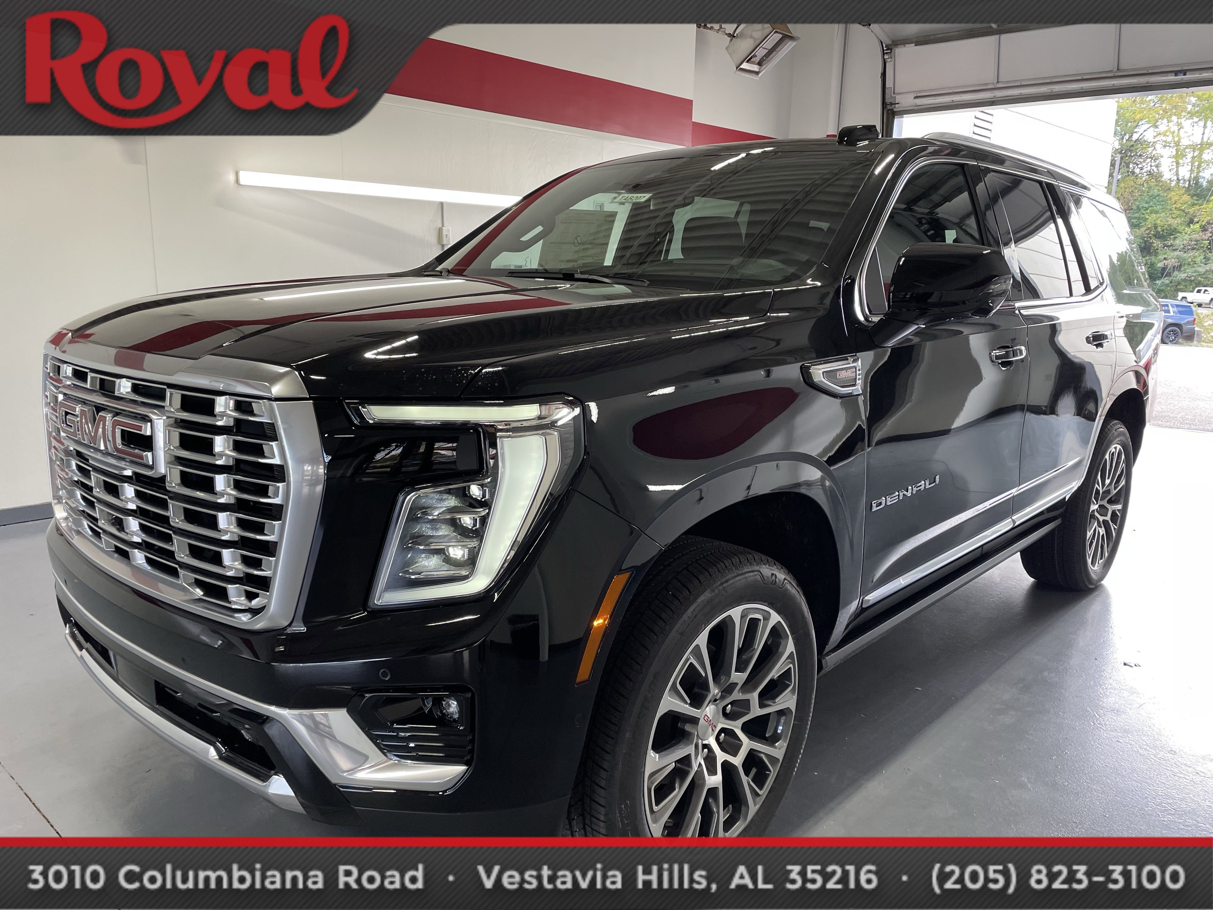 New 2026 GMC Yukon Denali w/ Sun & Power Step Package