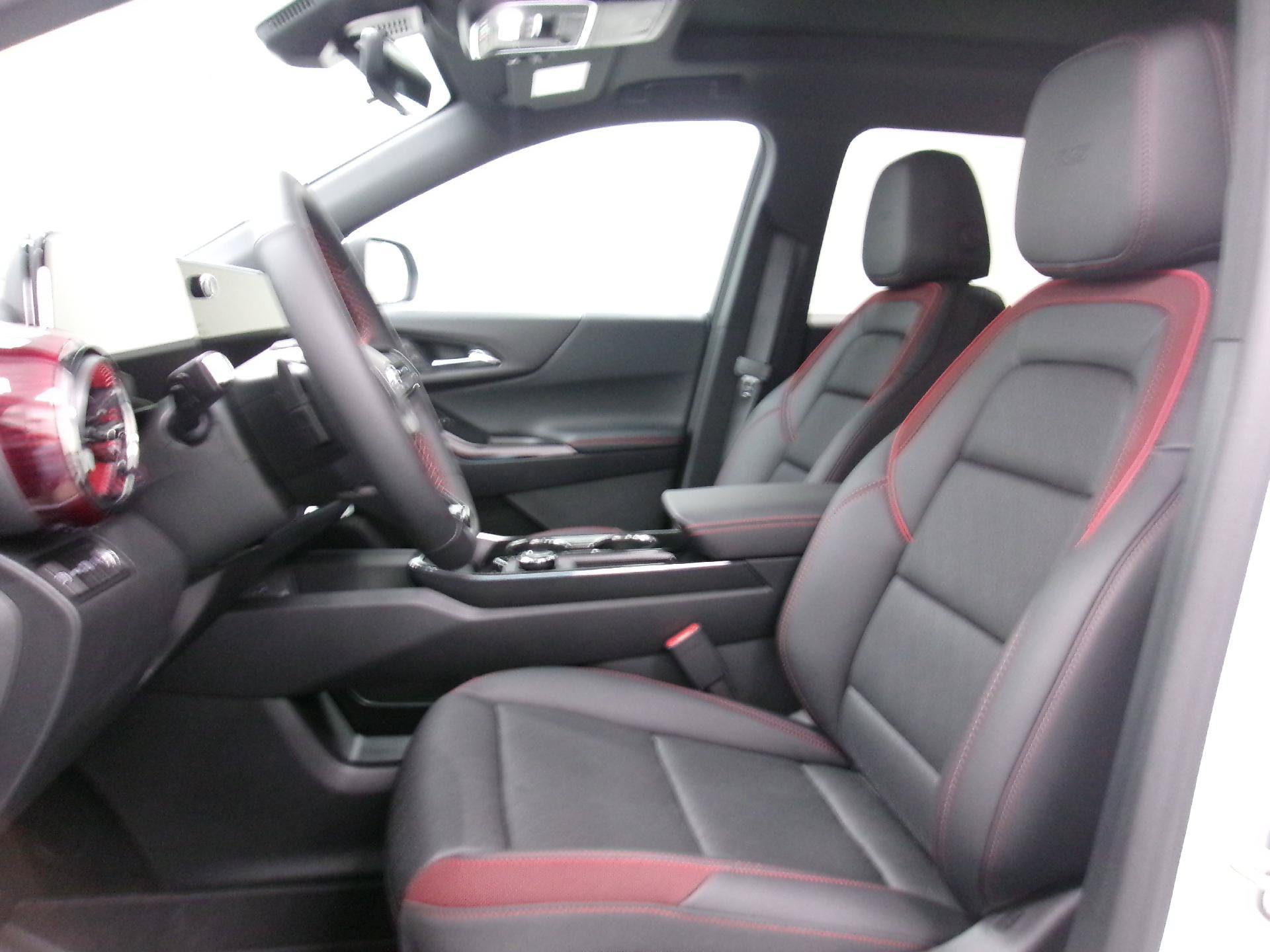 New 2027 Chevrolet Equinox RS w/ Safety and Technology Package AWD/4WD image 9