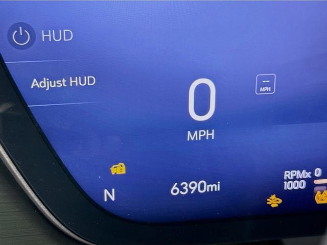 Used 2025 Buick Envision Avenir AWD/4WD image 12