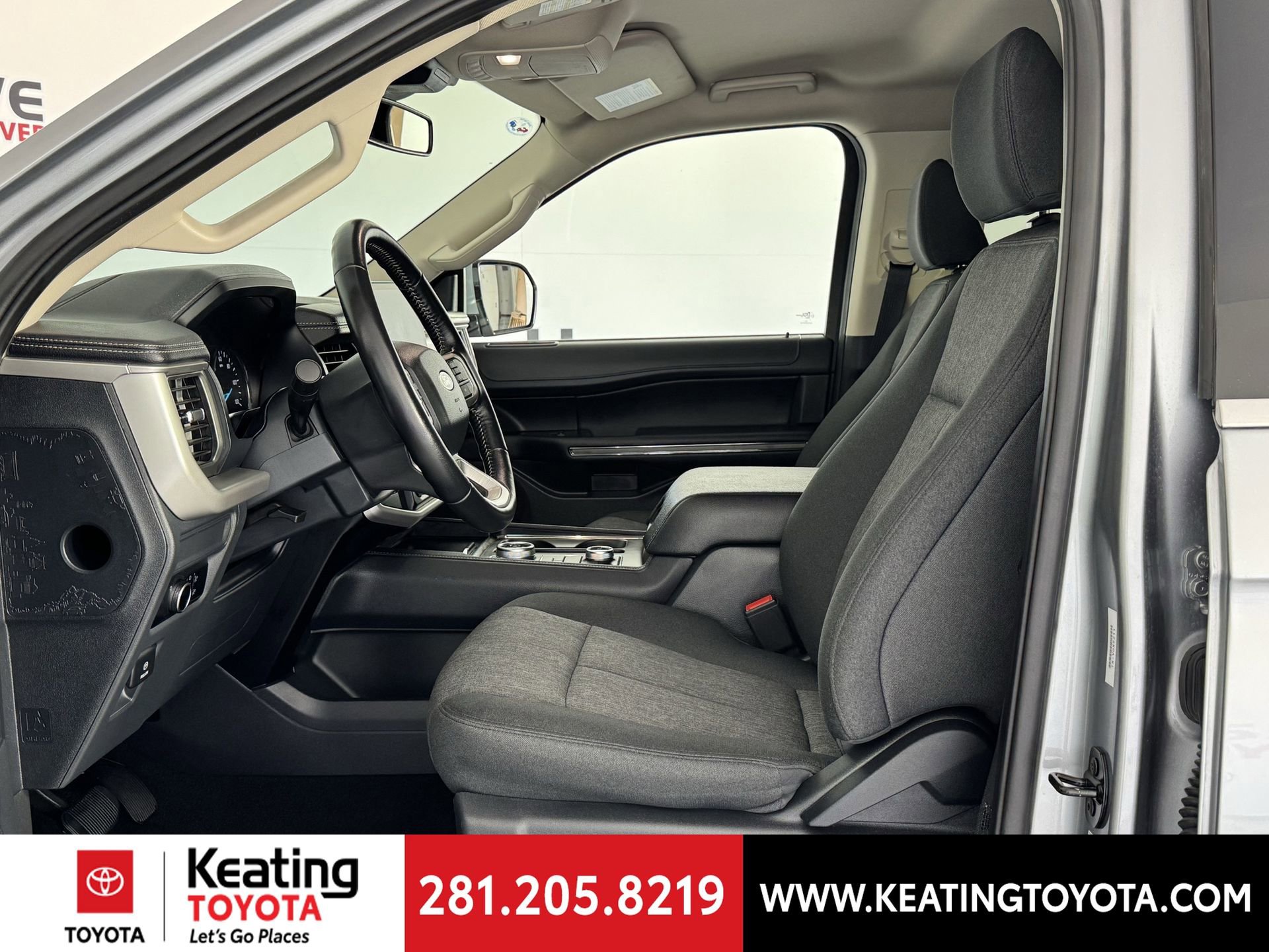 Used 2024 Ford Expedition XLT image 14