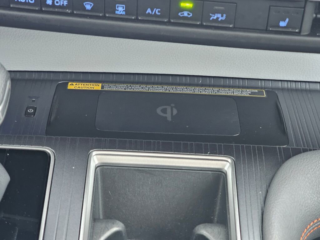 Used 2022 Toyota Sienna FWD image 36