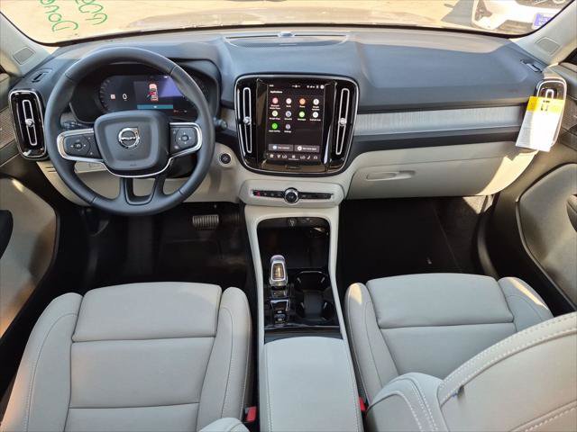 New 2026 Volvo XC40 B5 Plus w/ Protection Package Premier AWD/4WD image 11