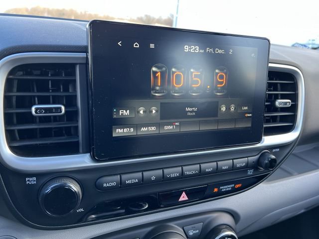 Used 2020 Hyundai Venue SEL w/ Convenience + Premium Package image 12