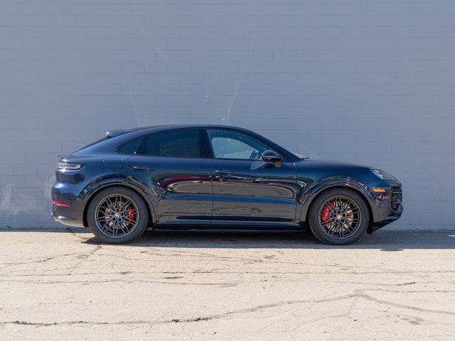 New 2026 Porsche Cayenne GTS image 8