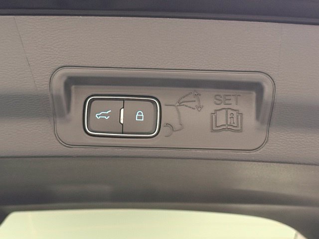 New 2026 Ford Explorer Active RWD image 28