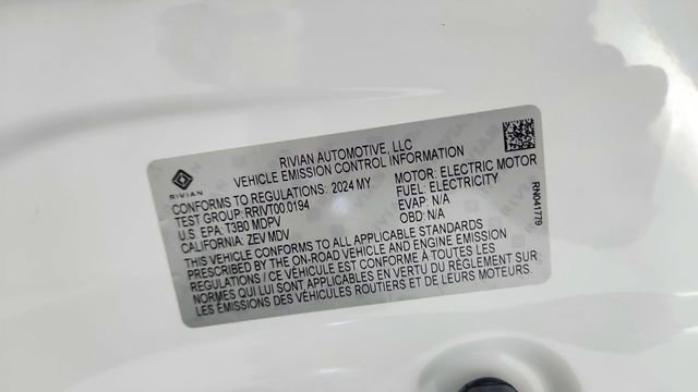 Used 2024 Rivian R1S Adventure image 63