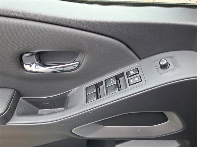 Used 2023 Nissan Frontier SV w/ SV Convenience Package image 2