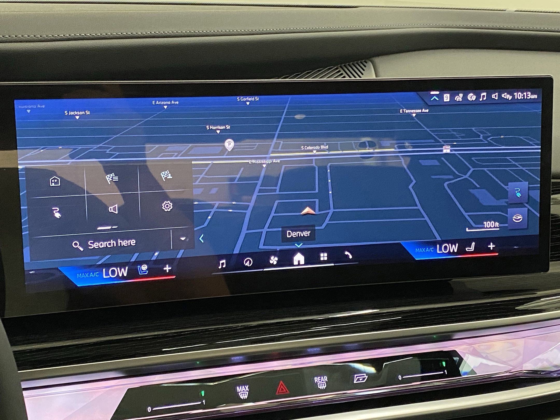 Used 2025 BMW i7 xDrive60 AWD/4WD image 45