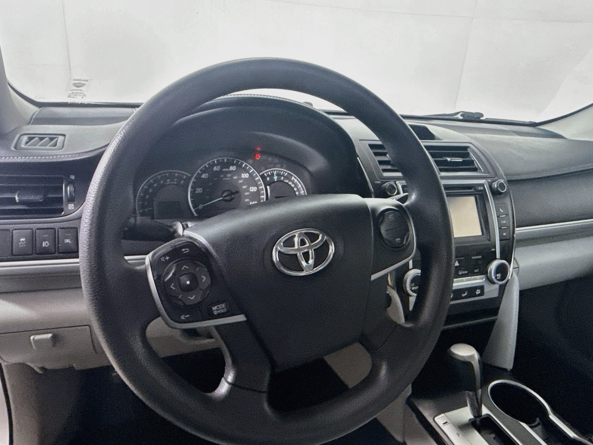 Used 2013 Toyota Camry LE FWD image 11