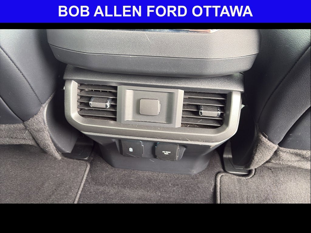 Used 2024 Ford F150 Lariat AWD/4WD image 23